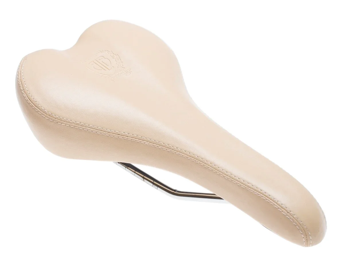 BLB Curve Race Saddle - Image 4