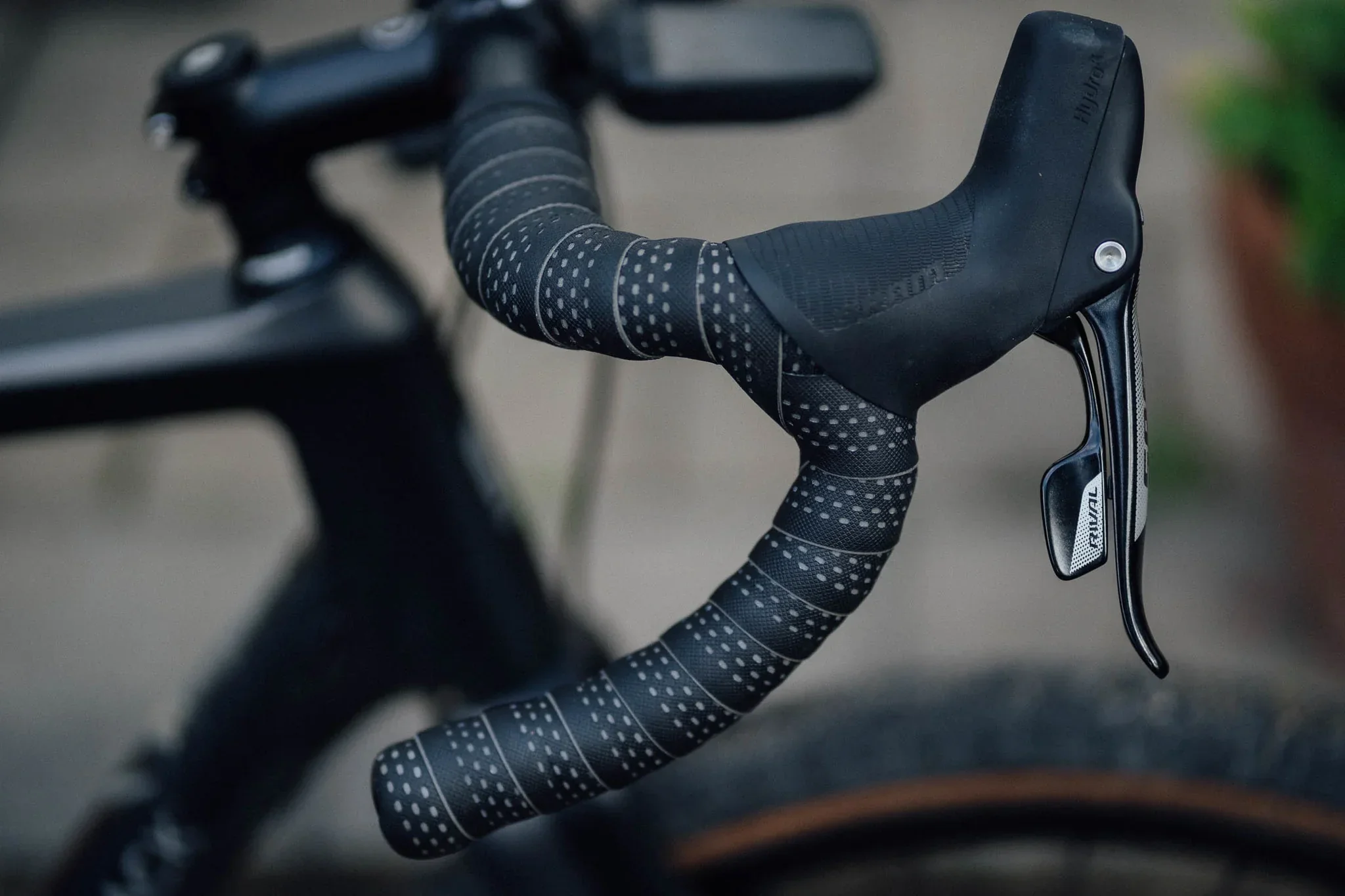 Bombtrack Escape Bar Tape Black/Sand - Image 2