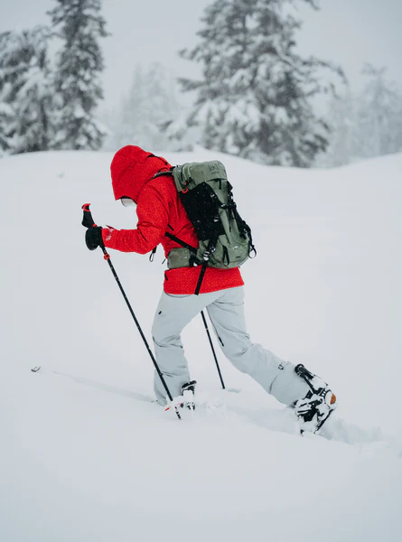 BURTON jacket WMS AK Gore Upshift panthera red - Image 3