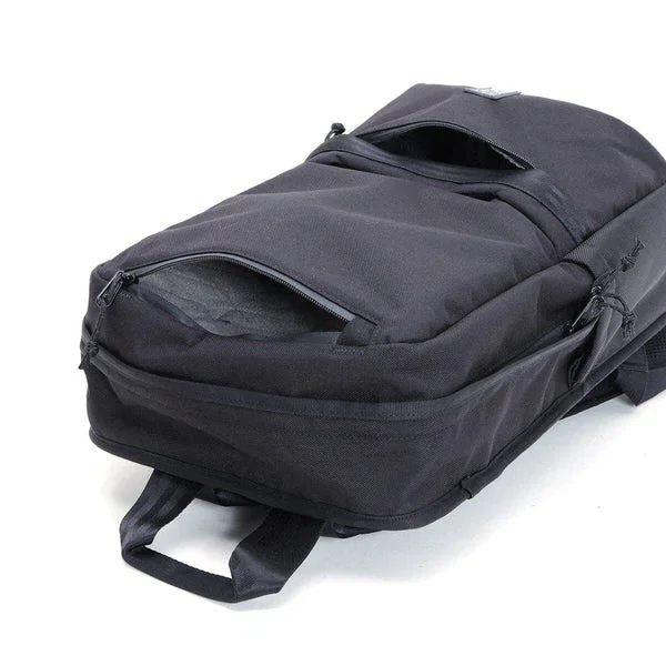 Chrome Industries Hondo Backpack 18L - Image 9
