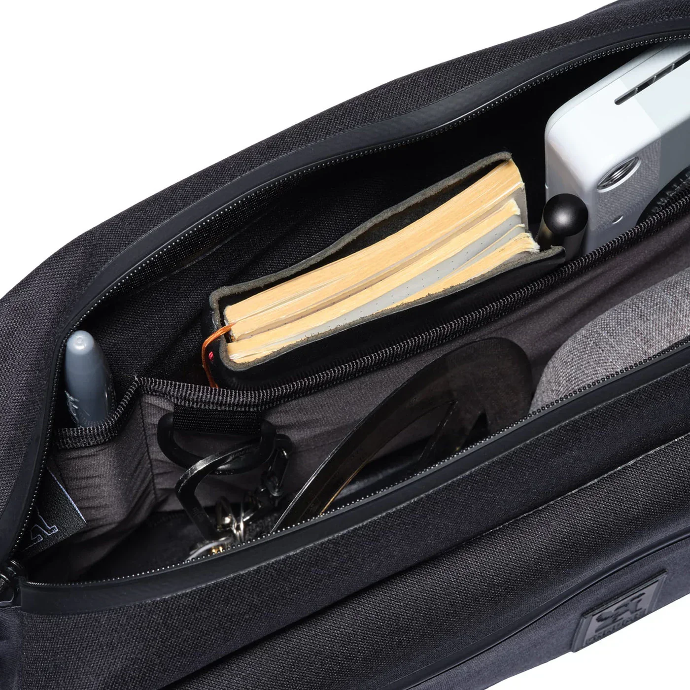 Chrome Industries Kadet Sling Bag Waterproof Black - Image 5