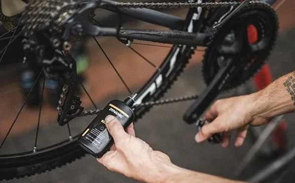 Dynamic Wet Lube 100 ml Bottle - Image 2