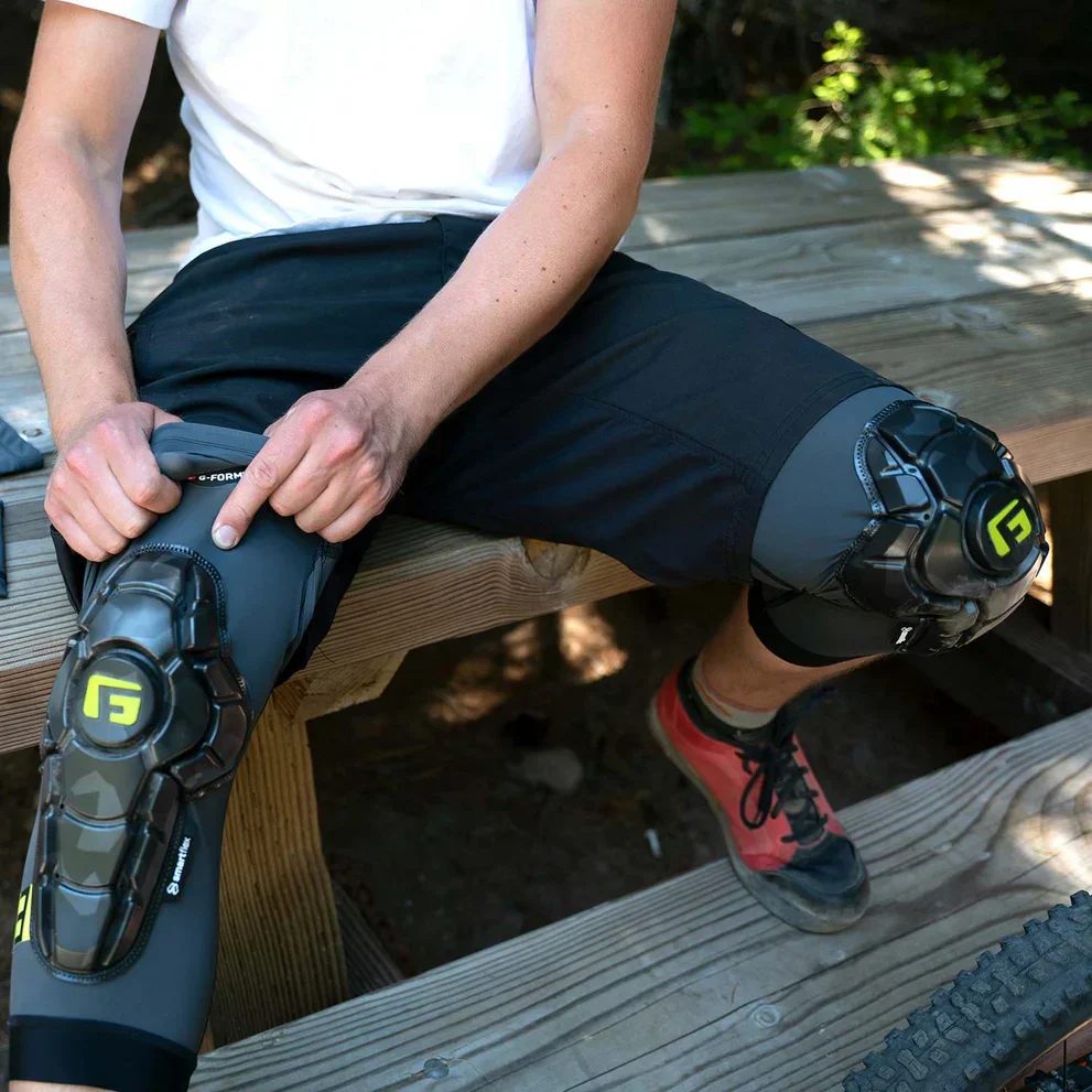 G-Form Pro X3 Knee Guards - Image 6