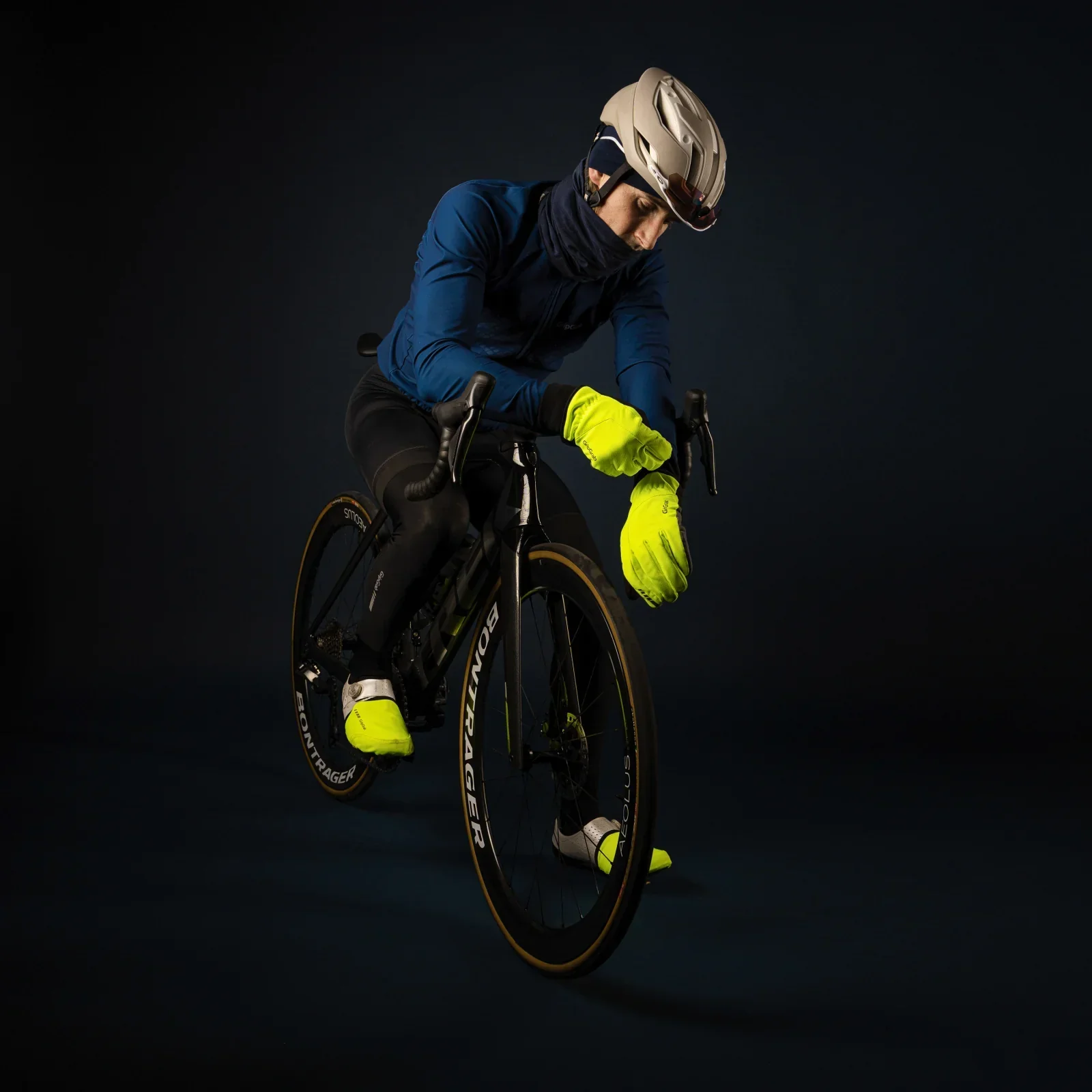 GripGrab Hi-Vis Windproof Road Toe Covers - Image 4