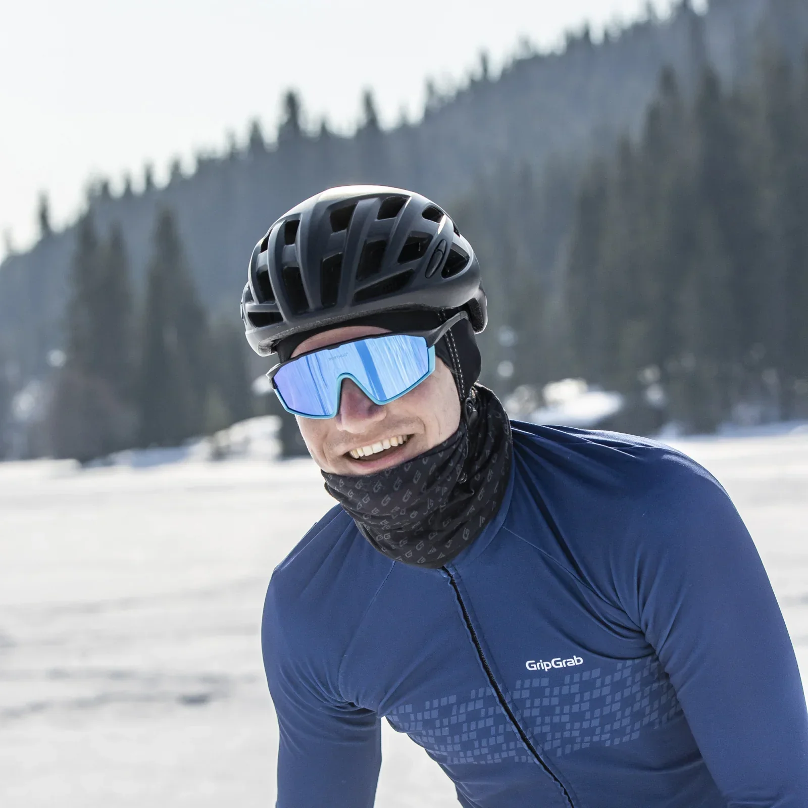 GripGrab Multifunctional Fleece Thermal Neck Warmer - Image 3