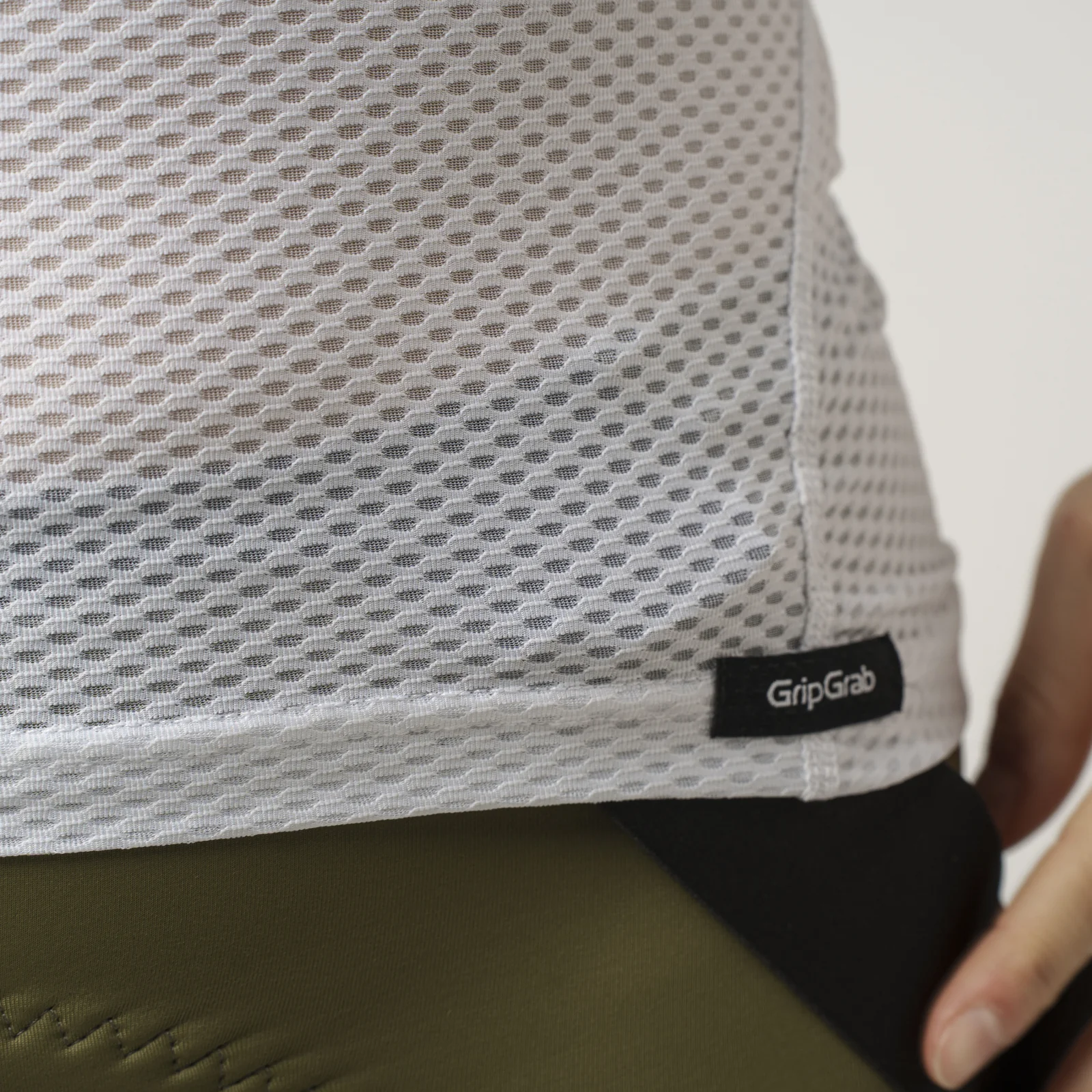 GripGrab Womens Ultralight Mesh Sleeveless Base Layer - Image 8