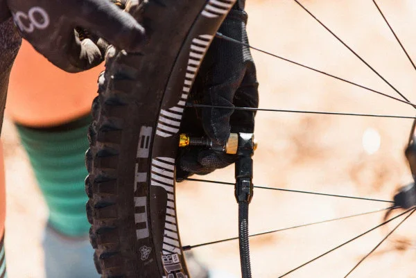 Lezyne Floor Pump Gravel Digital Drive Pro - Image 5