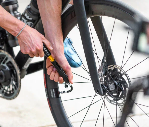 Lezyne Hand Pump CNC Pocket Drive - Image 5