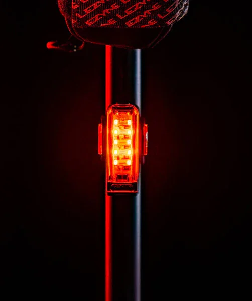 Lezyne Strip PRO Ai Alert 400+ - Image 3