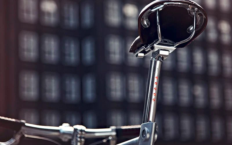 Lightskin LED seat post (AA battery version) - Image 2