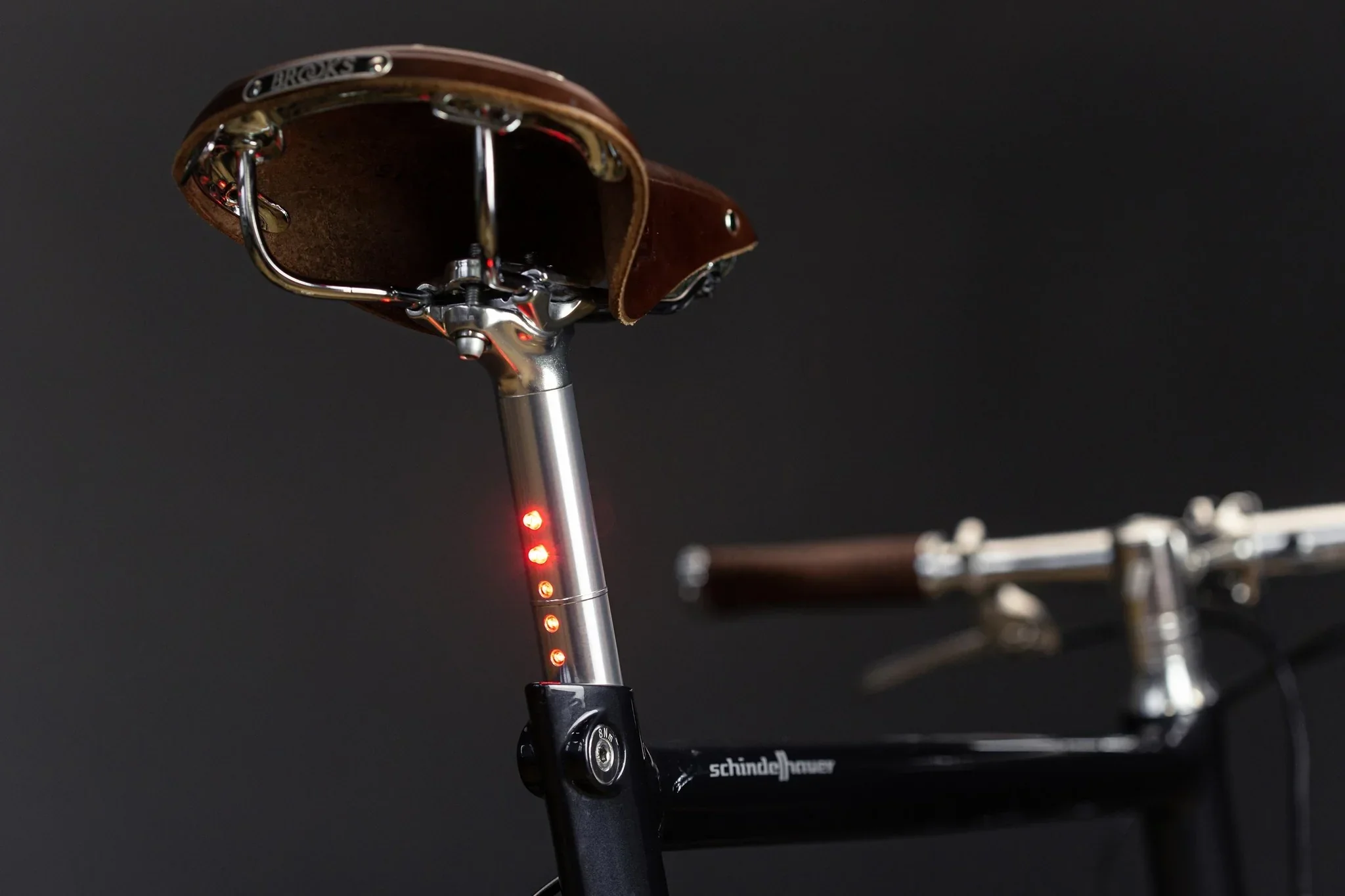 Schindelhauer LightSKIN LED seat post dynamo - Image 3