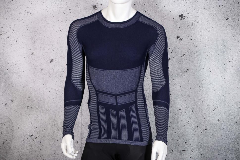 Megmeister Men's DRYNAMO Winter Cycle Long Sleeve Base Layer - Image 10