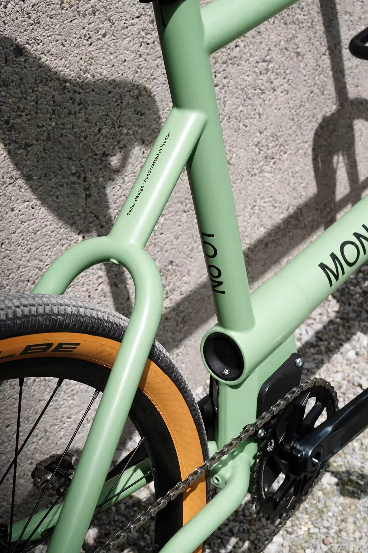 MONoPOLE No 01 Frameset