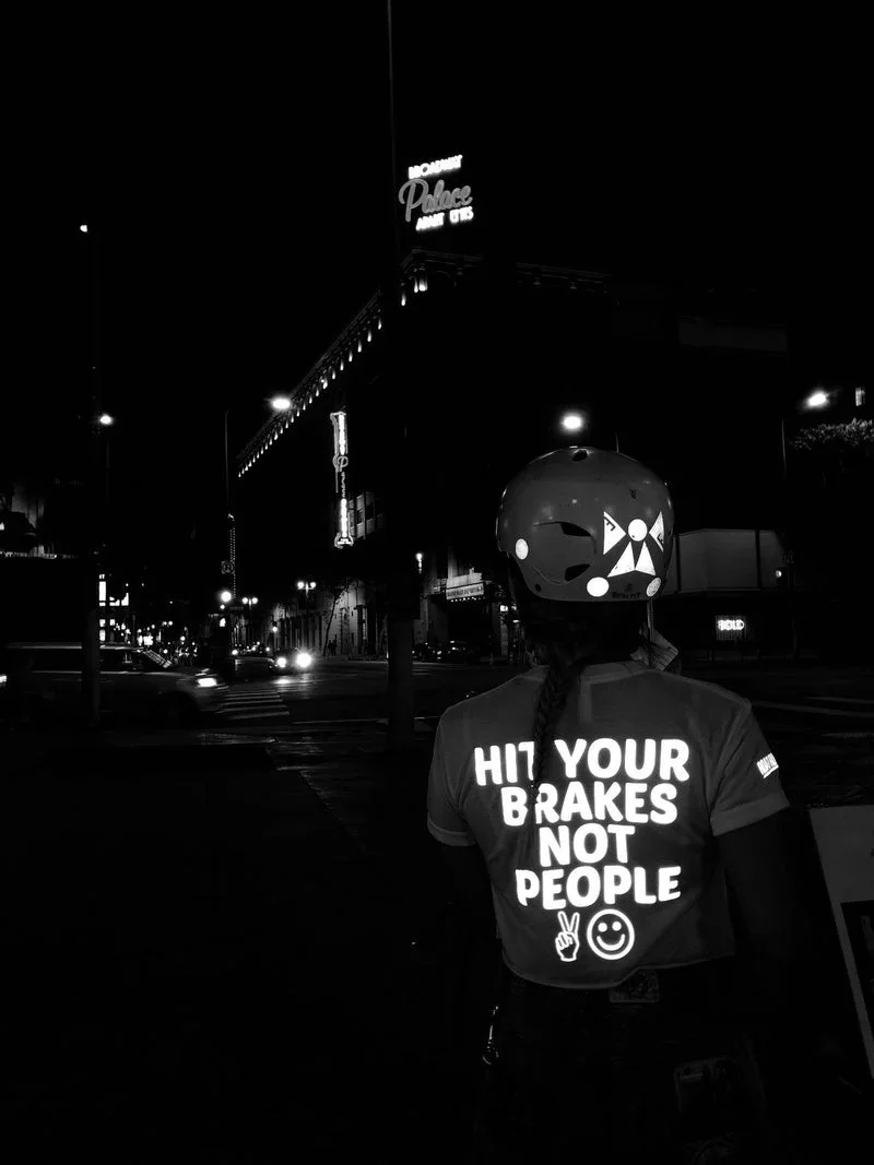 Road Runner Bags Reflective Short Sleeve T-Shirt - Image 3